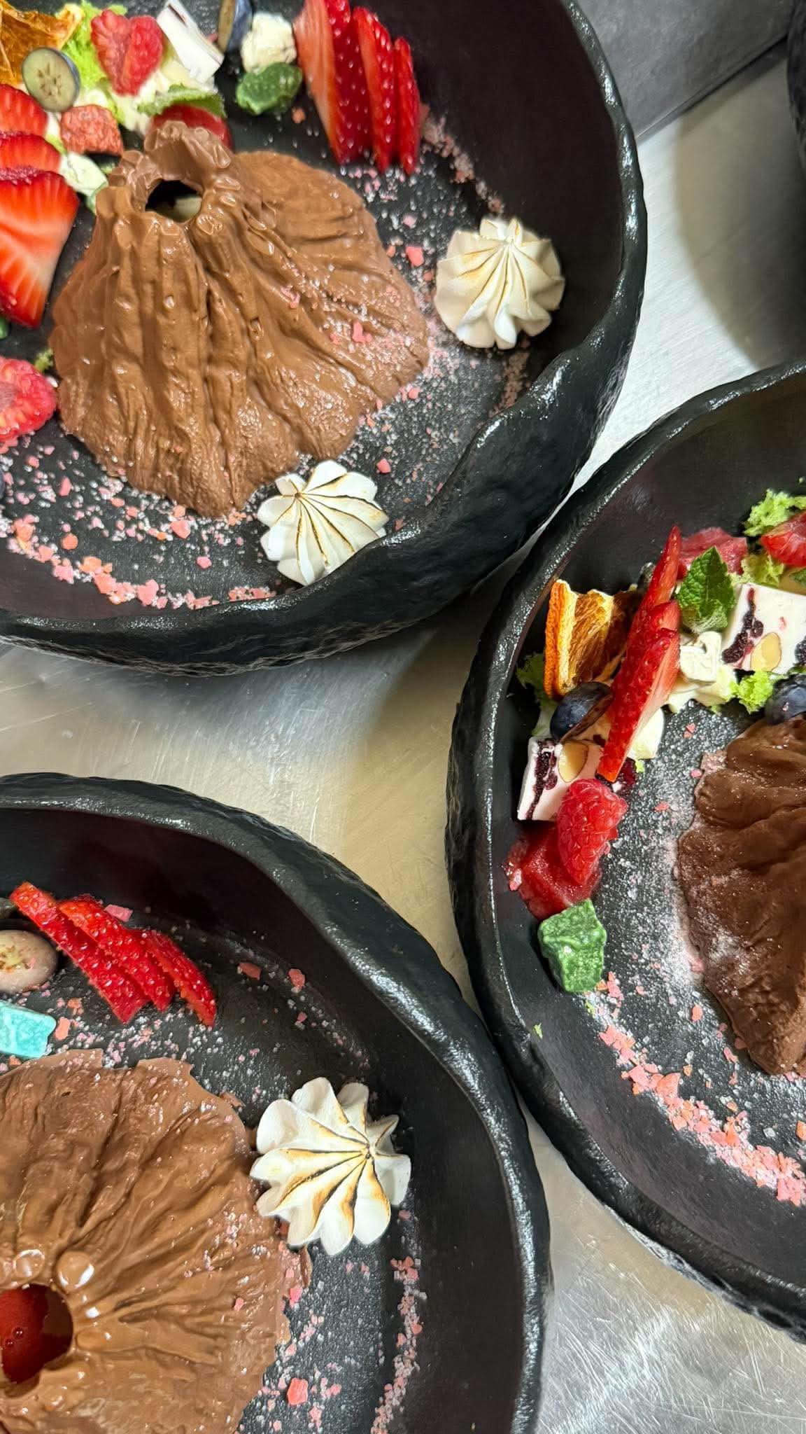 RULE #1 when you visit @thymeatthelakes_mtg Always, and we mean ALWAYS, leave room for dessert!…